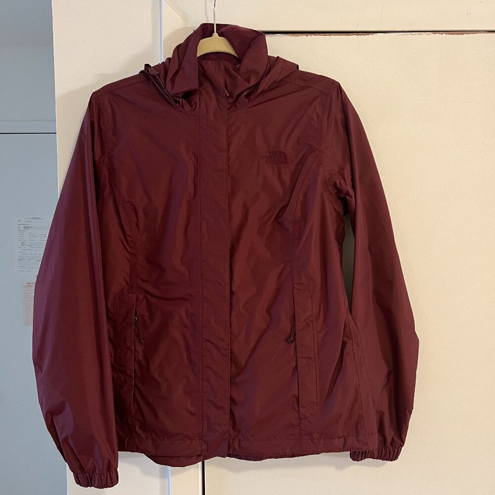 The North Face Women's Resolve Light Rainproof Jacket, Garnet Red, Size Small